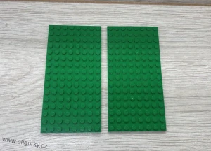 4A39. Lego klasické / Friends -  zelené podložky - cena za celek
