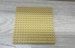4A42. Lego klasické / Friends  - béžová podložka