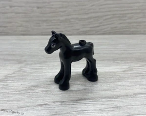 Lego Friends - černé hříbě
