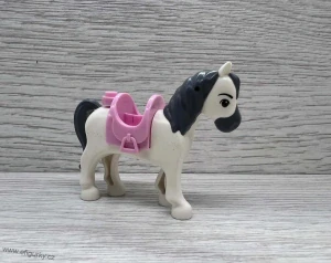 LEGO Disney kůň bílý s tmavou hřívou a růžovým sedlem – 41147