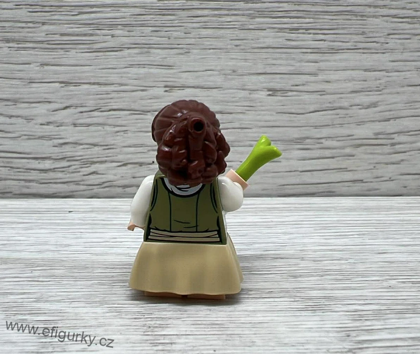 R16.  Lego Lord of the Rings / Hobbit - Mrs. Proudfoot 