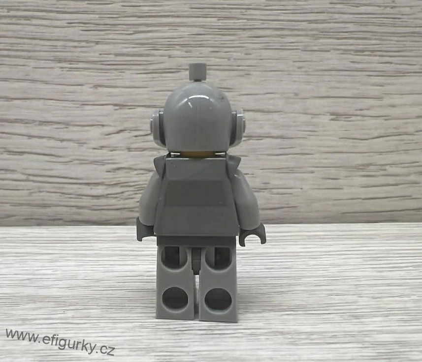 2A15.  Lego klasické Heroic Knight (Statečný rytíř) z 9. série.