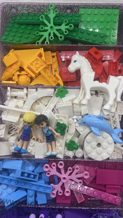 5A7. Lego klasické / Friends - cena za celek